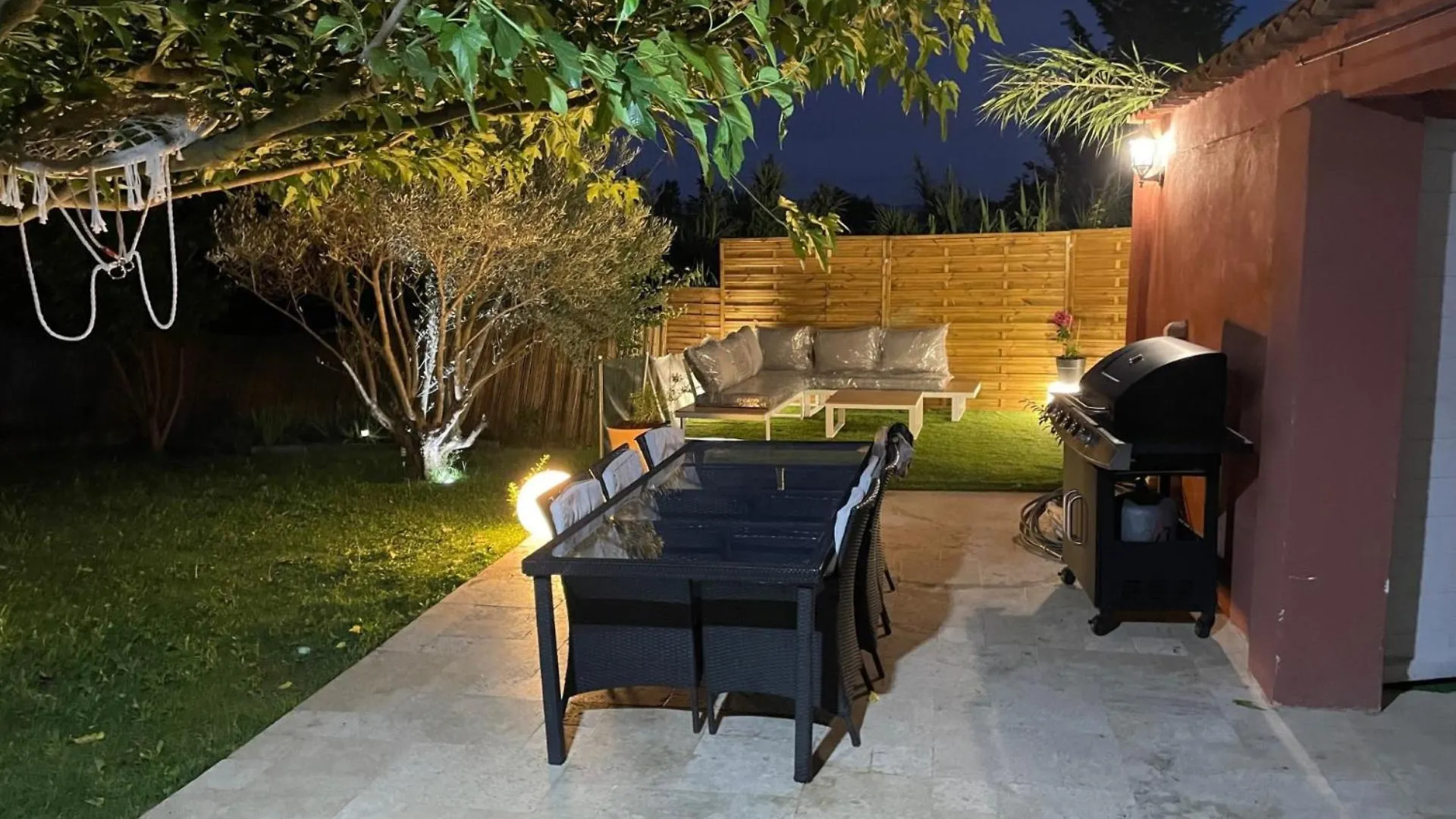 Holiday home Maison Provence Plain Pied Avec Air De Jeu Enfants Aix-en-Provence